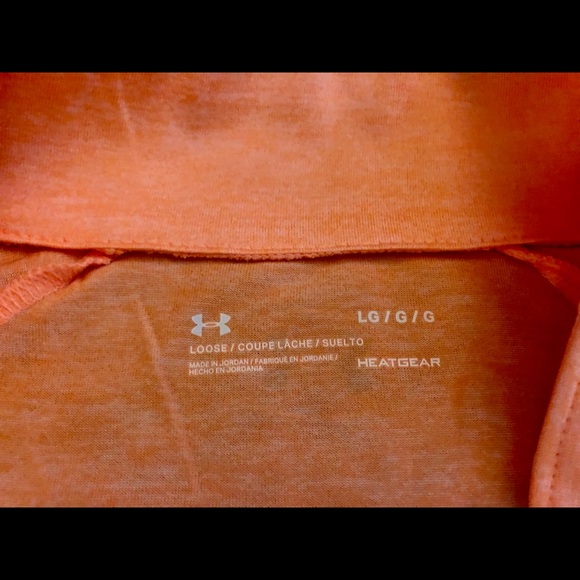 NWOT- 1/4 zip UA heat gear top - Picture 4 of 4